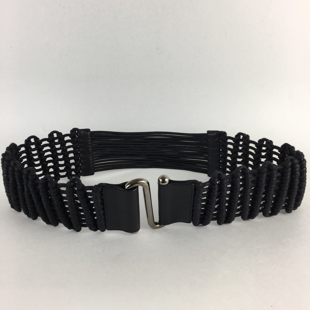 🛍 Italian Black Leather macramé Belt, size  M, like new
